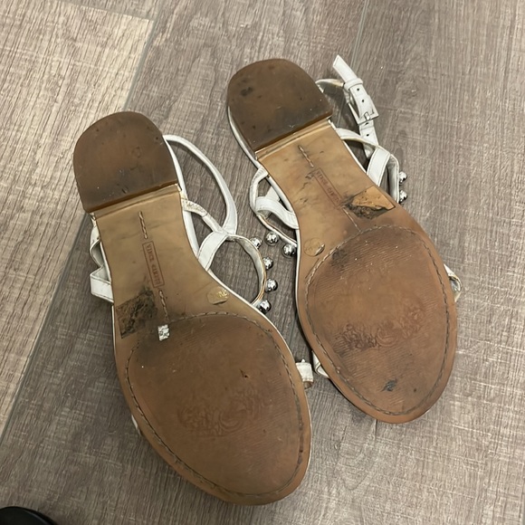 White embellished flat sandals - Picture 3 of 3